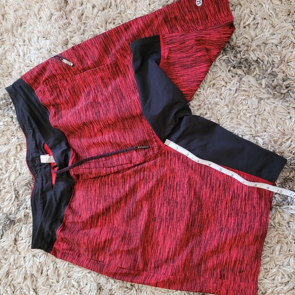 Lululemon shorts - Picture 11 of 14